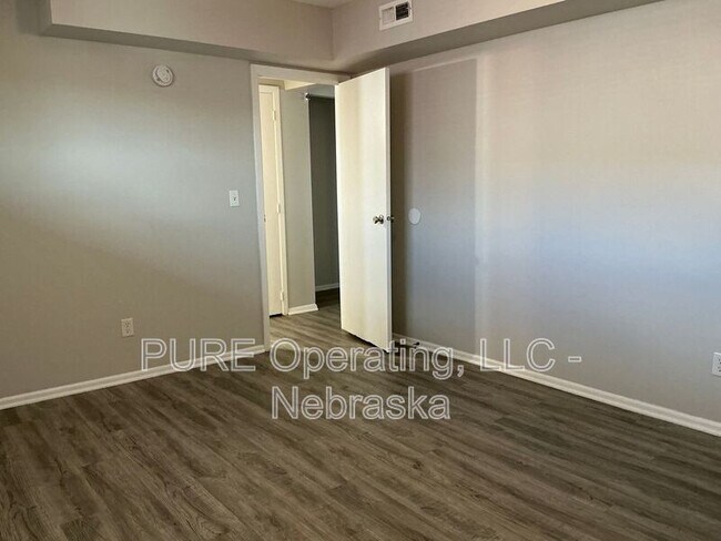 Building Photo - 4420 S 25th St