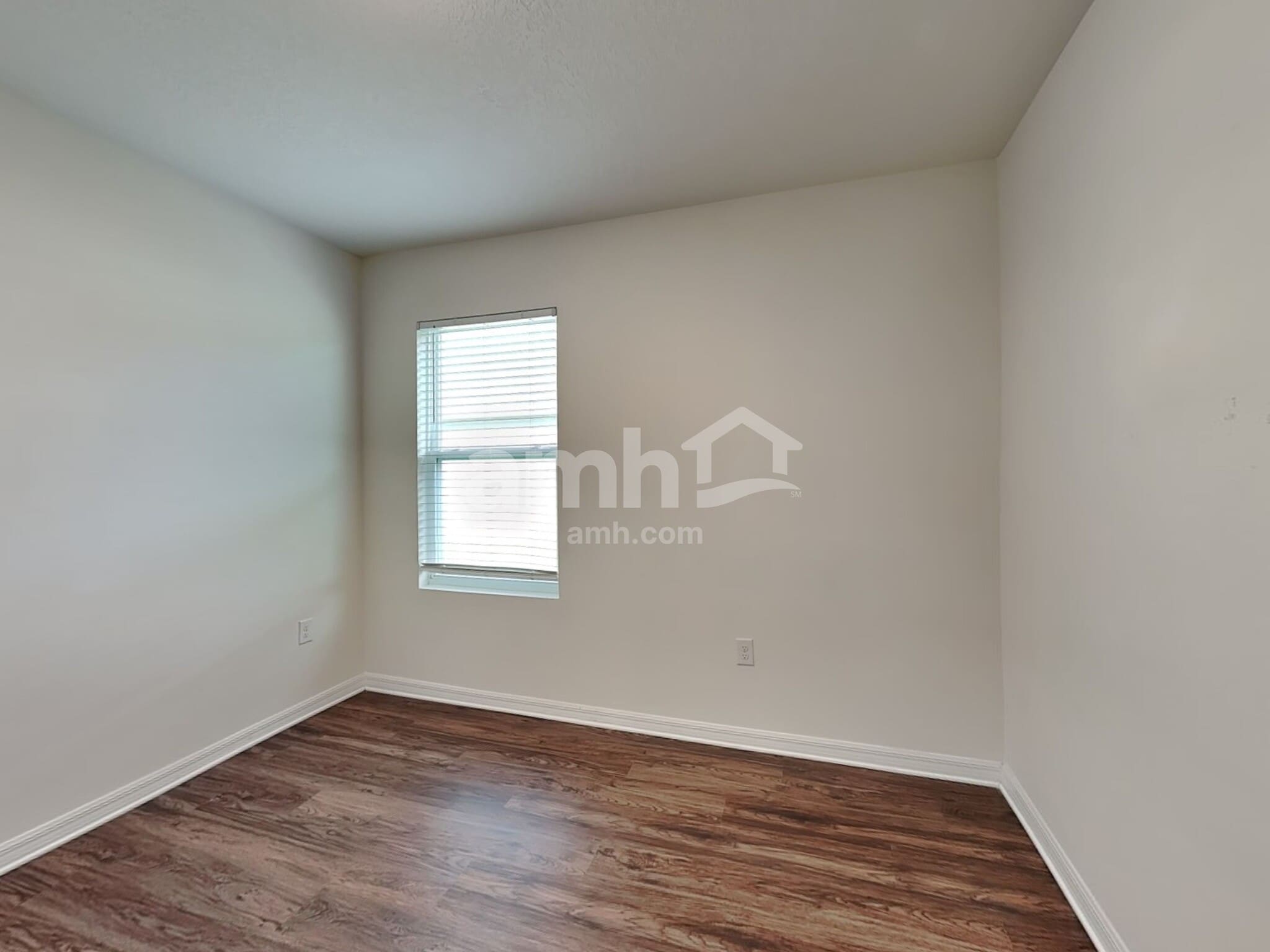 Building Photo - 2634 Greenleaf Ter