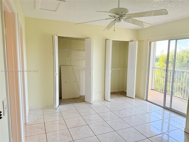 Building Photo - 850 SW 133rd Terrace