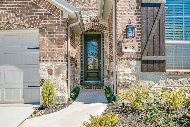 Building Photo - 6018 Grace Falls Dr