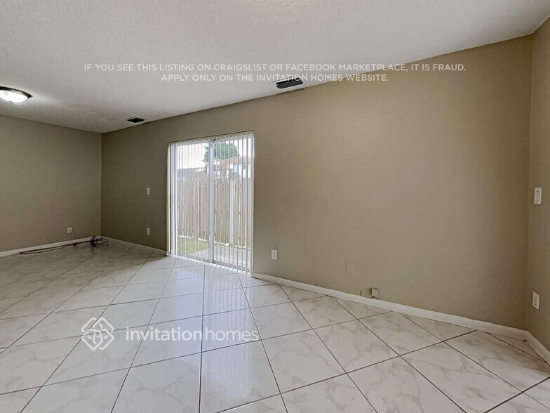 Building Photo - 3715 NW 107th Terrace