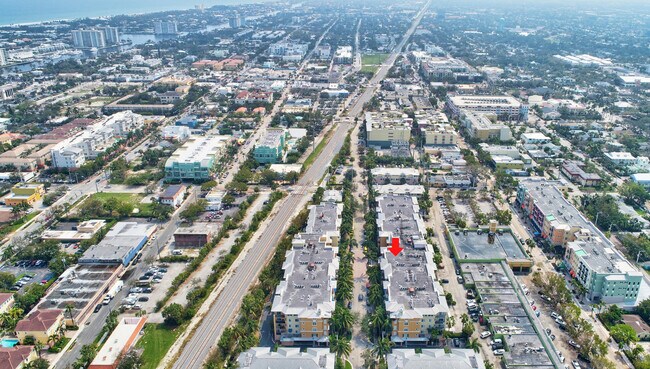 Building Photo - 250 NE 3rd Ave