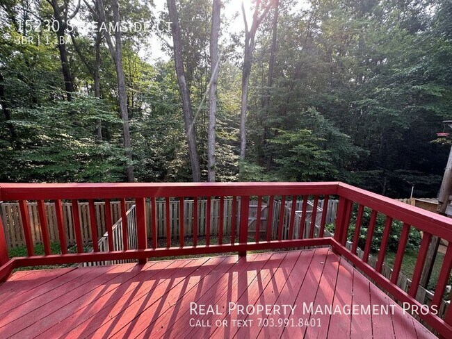 Building Photo - 15230 Streamside Ct