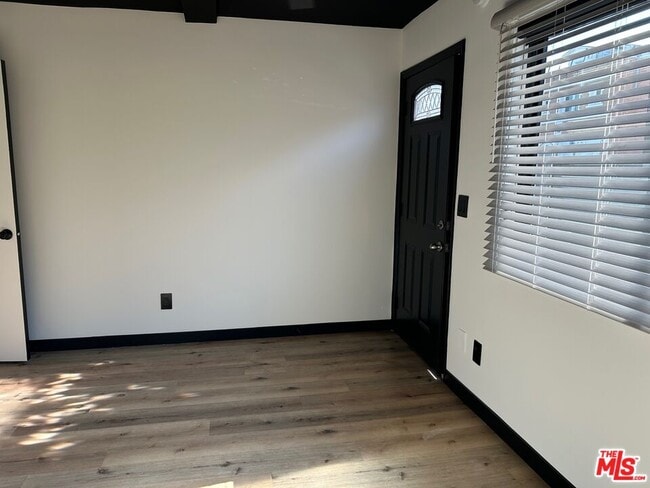 Building Photo - 2000 Pacific Ave