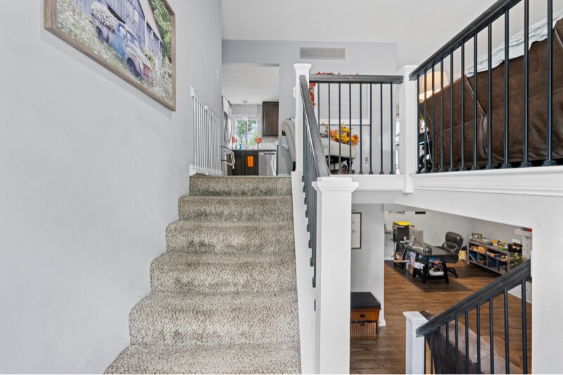Building Photo - 751 Windingpath Ln