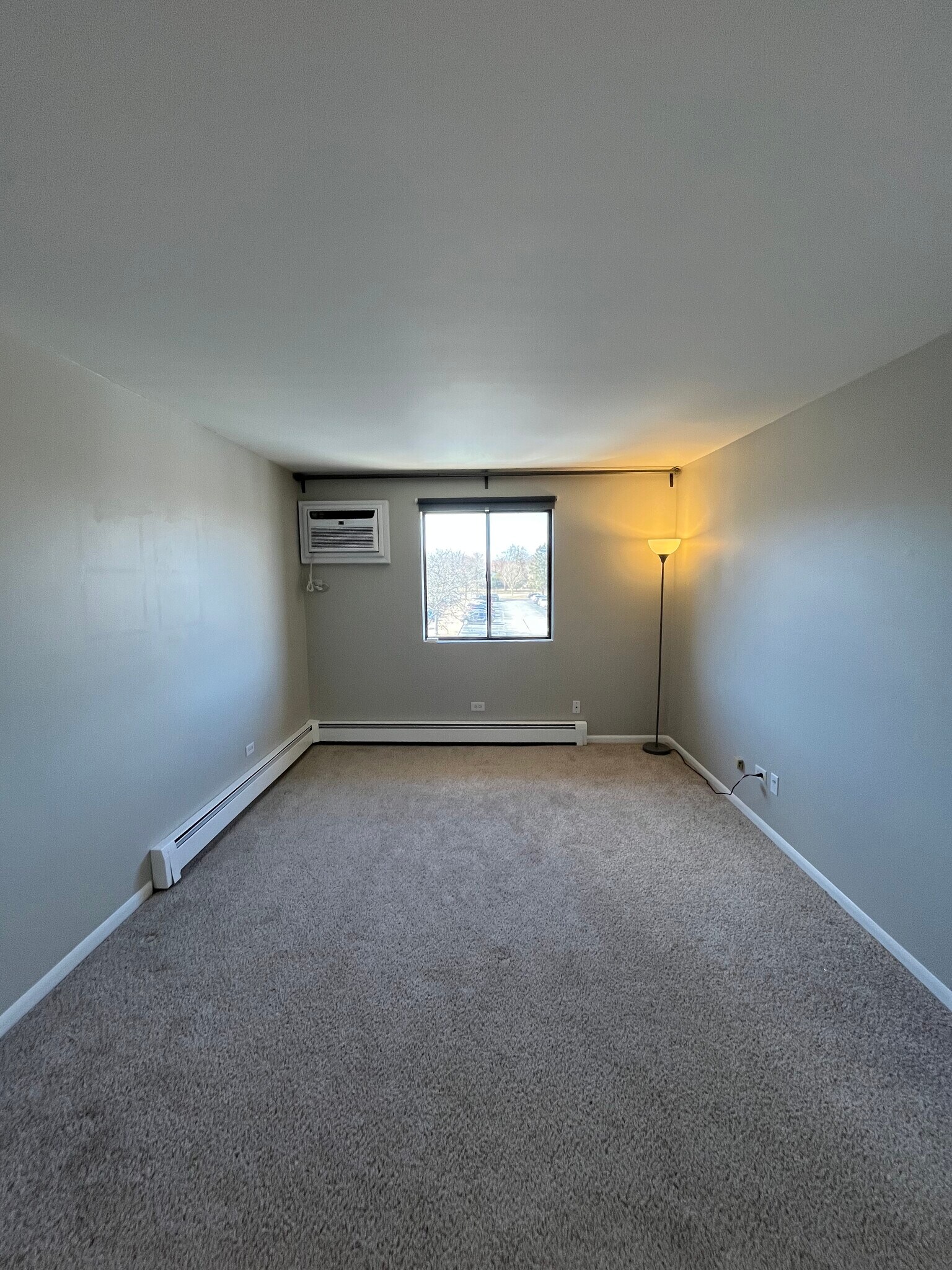 Building Photo - 5 Parkside Ct