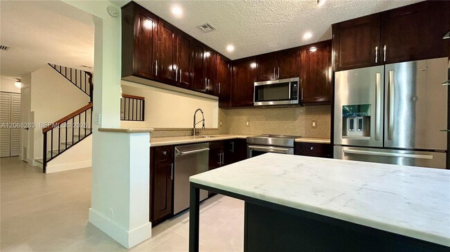 Building Photo - 20945 Bay Ct