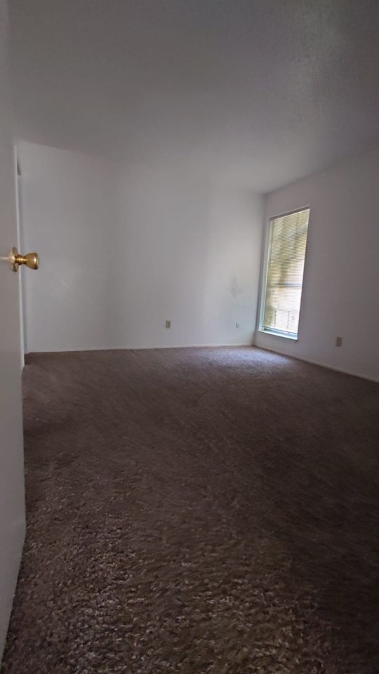 Building Photo - 8560 Park Ln