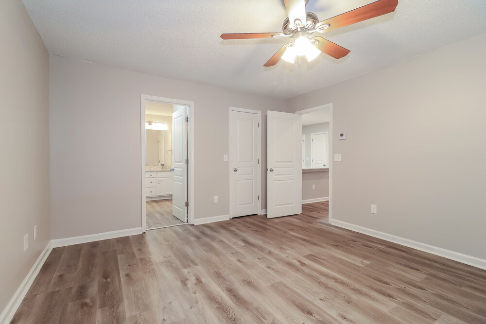 Building Photo - 168 Darbys Run Dr