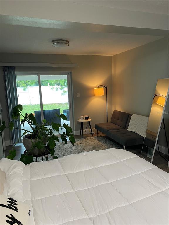 Building Photo - 7014 Glenview Dr