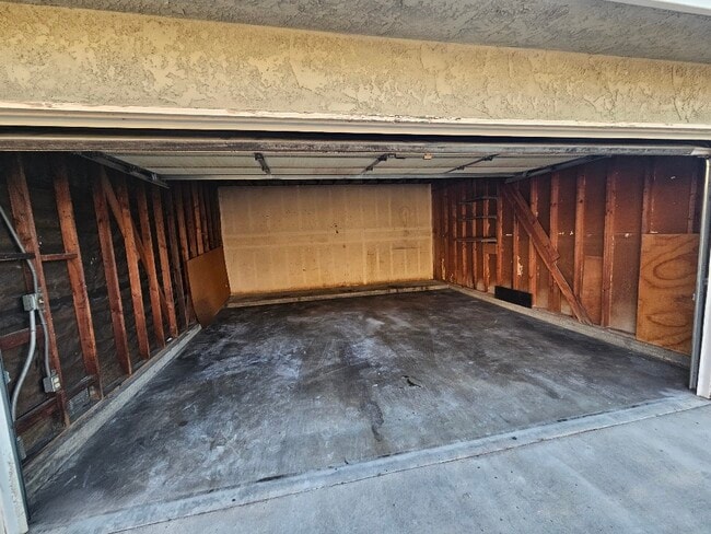 Building Photo - 9634 Park St