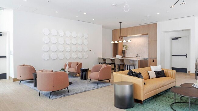 Building Photo - 955 Bannock St