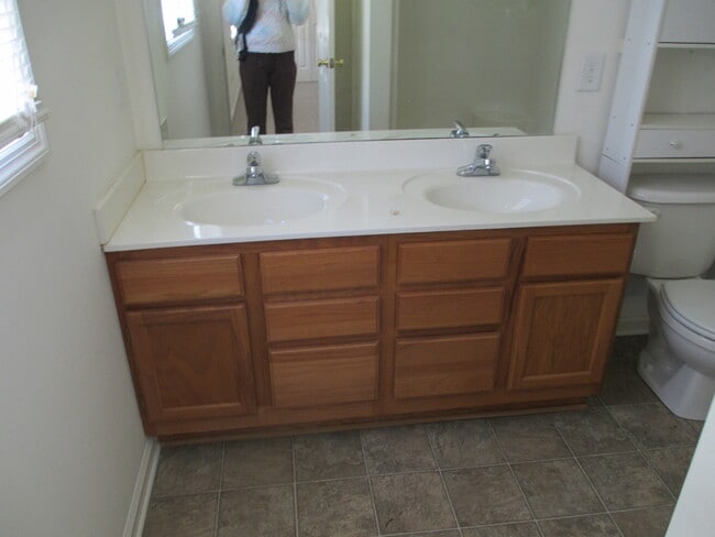 Building Photo - 103 Eagle Trail