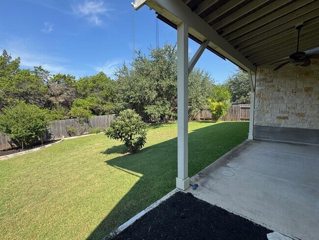 Building Photo - 9820 Savannah Ridge Dr