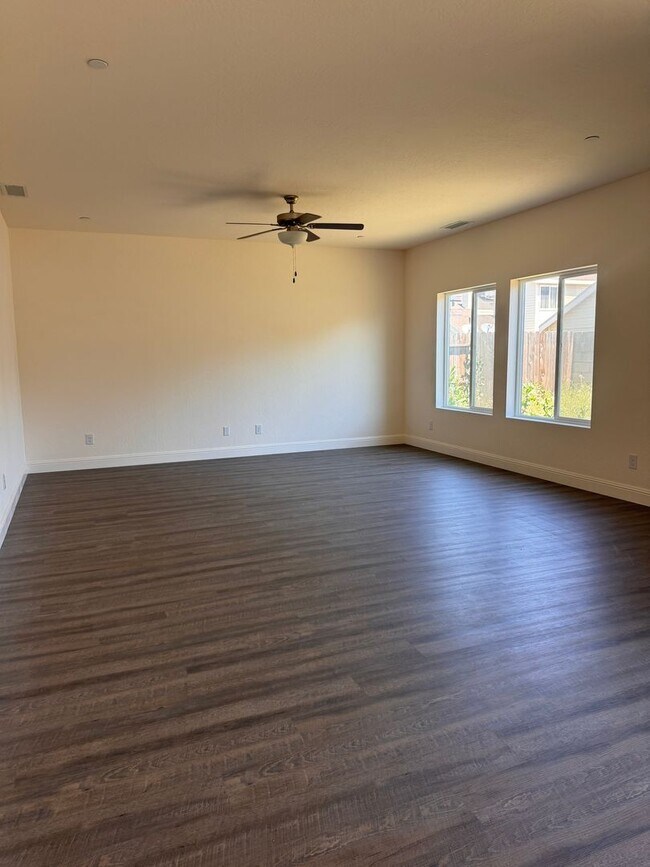 Building Photo - 4438 Langden Dr