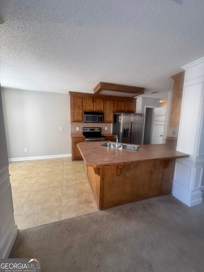 Building Photo - 180 Laurel Oaks Ln