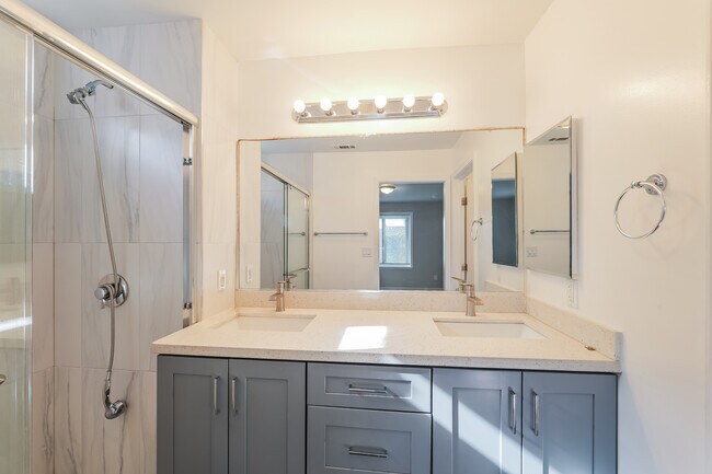 Building Photo - 139 Gibson Ave