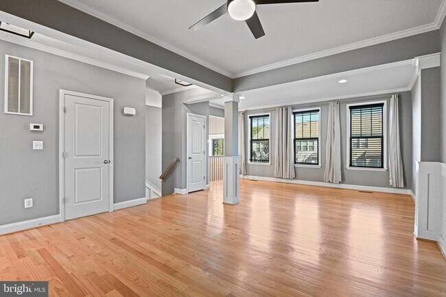 Building Photo - 203 Natural Terrace