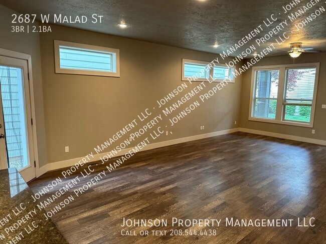 Building Photo - 2687 W Malad St
