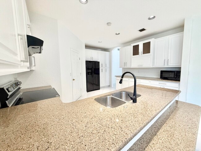 Building Photo - 12310 Riverfalls Ct