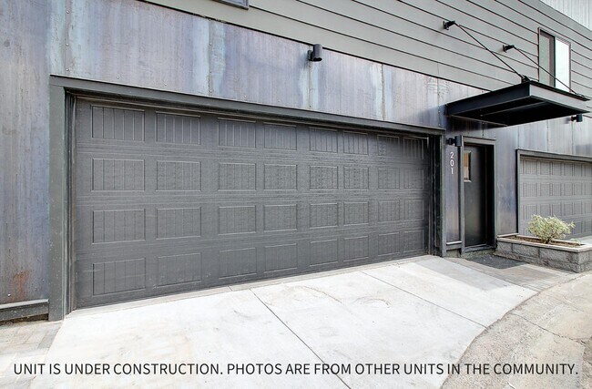 Building Photo - 1221 East Emma Drive