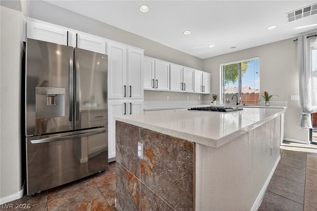 Building Photo - 3932 Bagua Ct