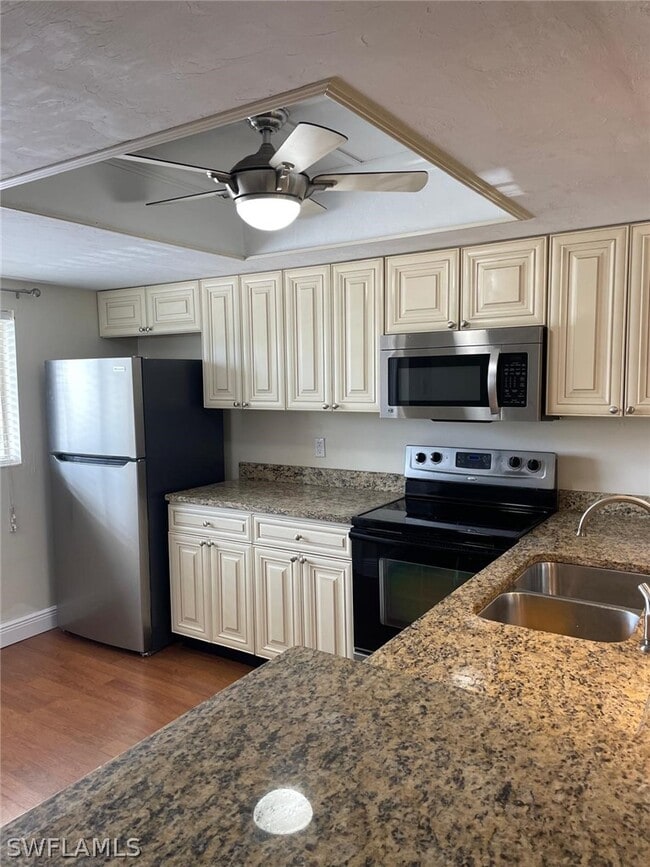 Building Photo - 2385 Naples Trace Cir