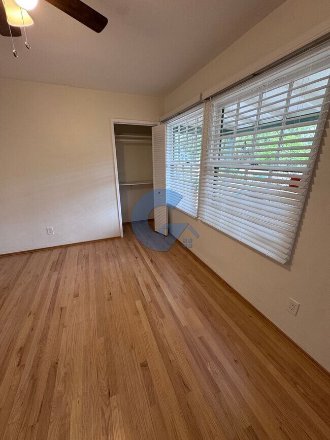 Building Photo - Newly renovated 3 Bed/2.5 Bath Home in Pacific Beach for rent!