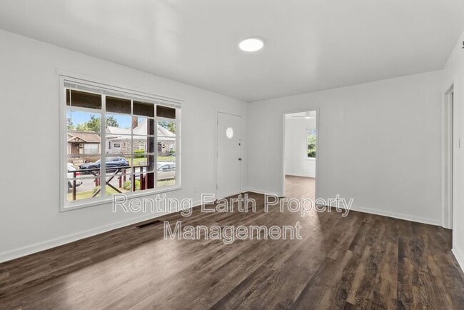 Building Photo - 2124 47th St Ensley