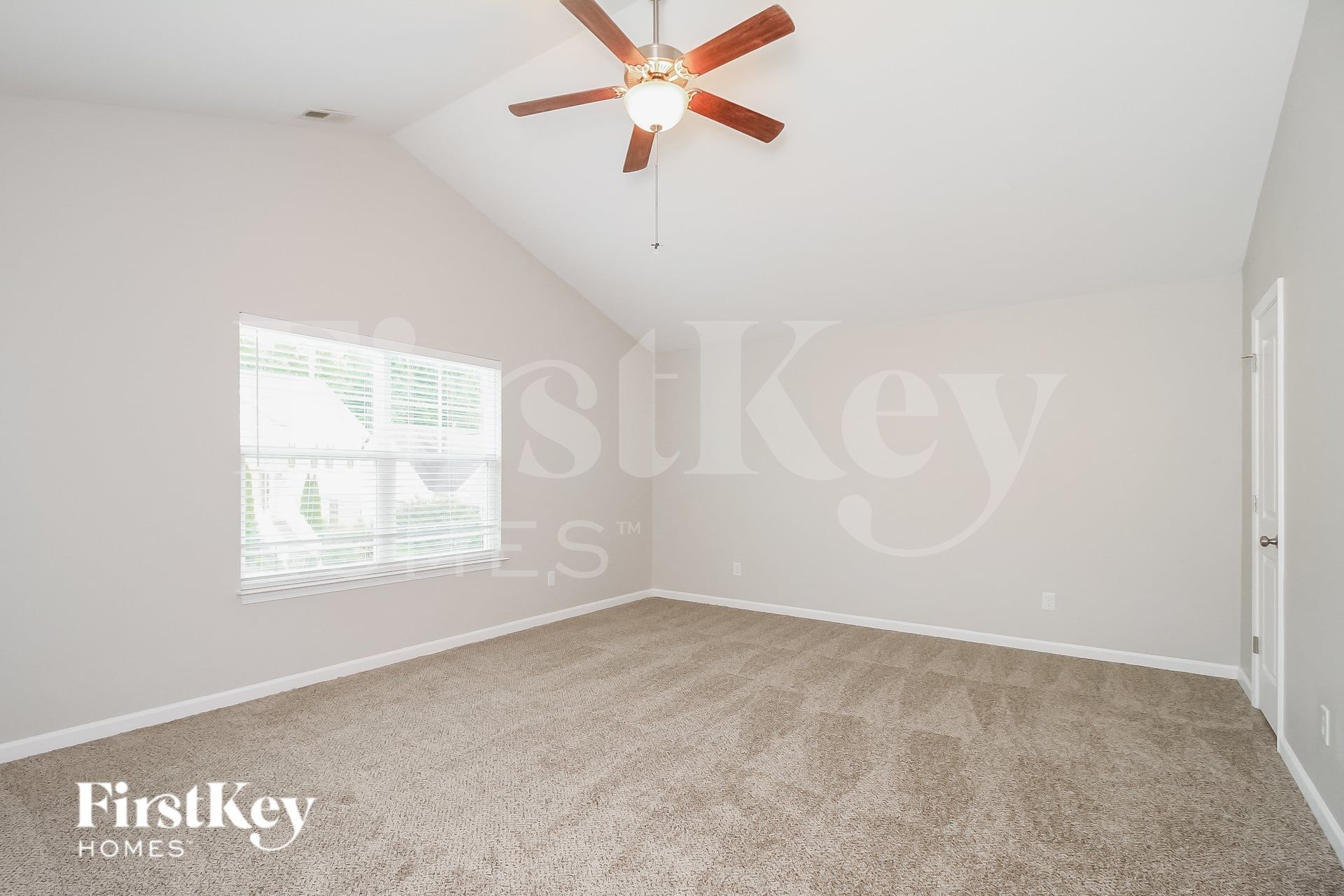 Building Photo - 825 Winterside Ln