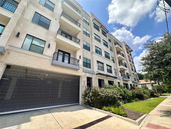 Building Photo - 1508 Blodgett St