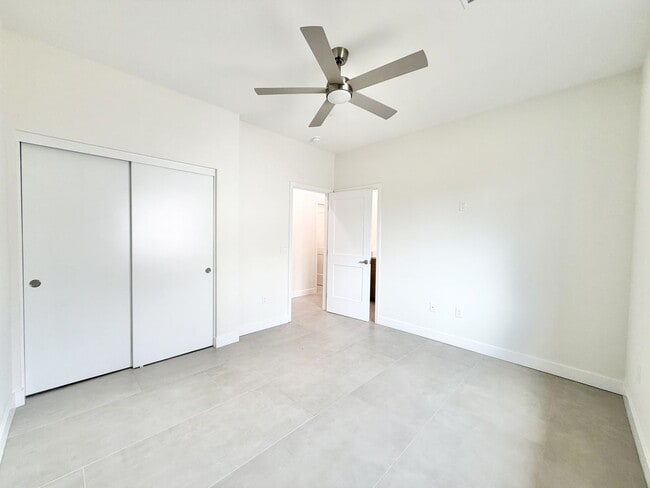 Building Photo - 30127-30127 Avenida Juarez