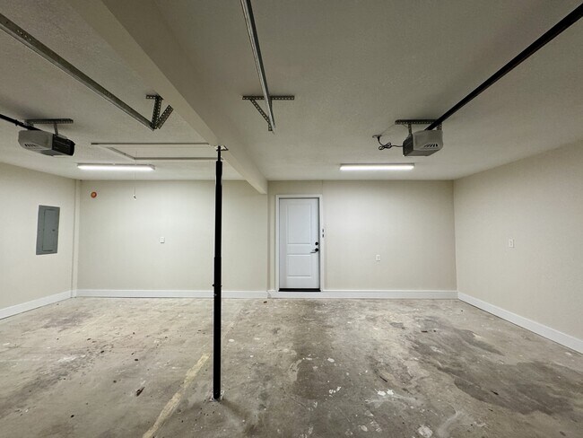 Building Photo - 195 Ritchey Rd