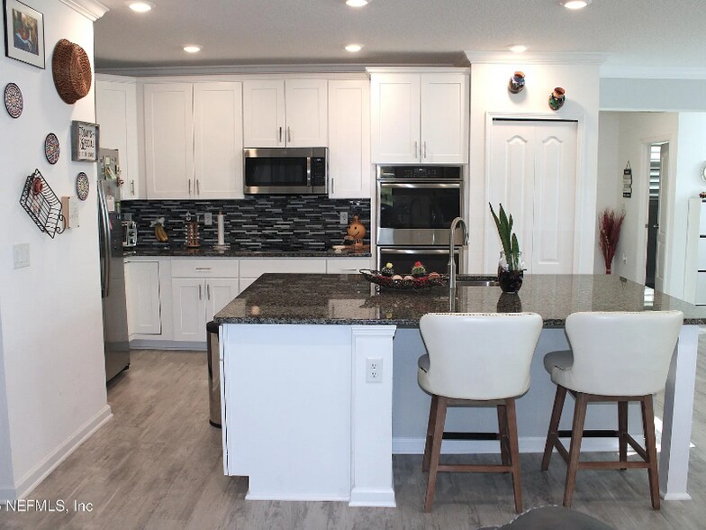 Building Photo - 312 Aventurine Ave