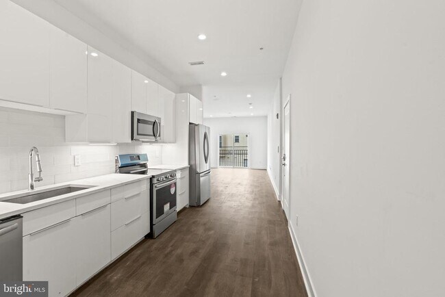 Building Photo - 1244 S 20th St