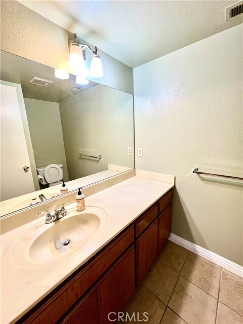Building Photo - 102 S Sierra Madre Blvd