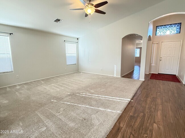 Building Photo - 605 E Nancy Ave