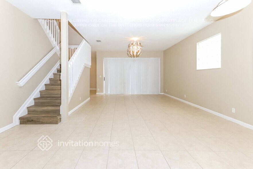 Building Photo - 108 Lancaster Way