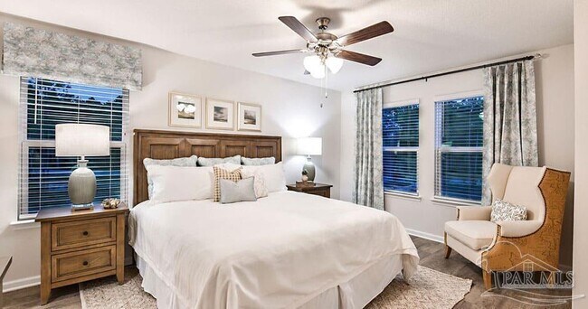 Building Photo - 3 Egret Ave