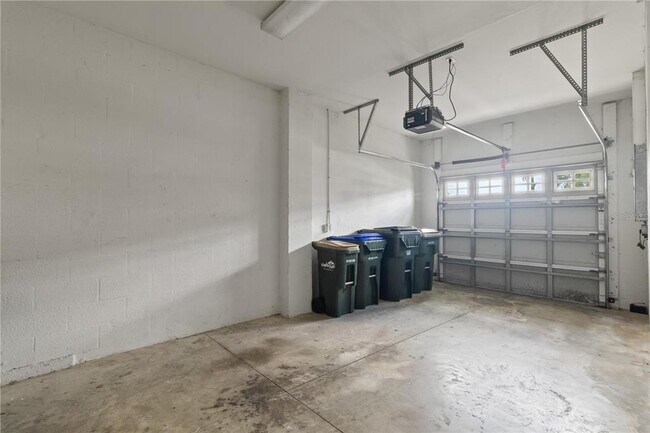 Building Photo - 1147 Jonah Dr