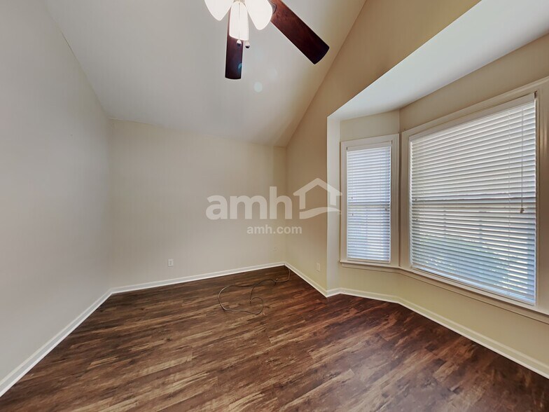 Building Photo - 235 Grand Isle Ct