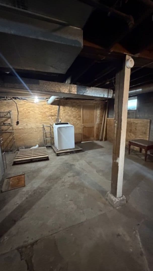 Building Photo - 5 Calvin Ln