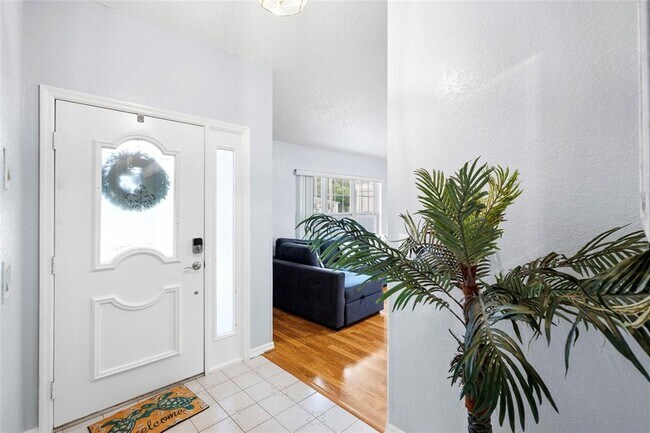 Building Photo - 11263 Murraysville Dr