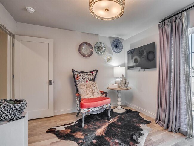 Building Photo - 6500 N Grand Blvd