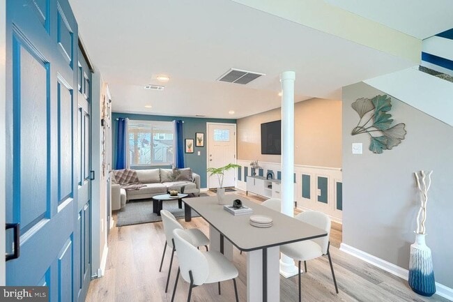 Building Photo - 800 Seckel Ct