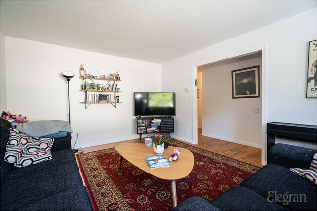 Building Photo - 99 Grapal St