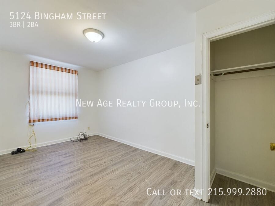 Building Photo - 5124 Bingham St