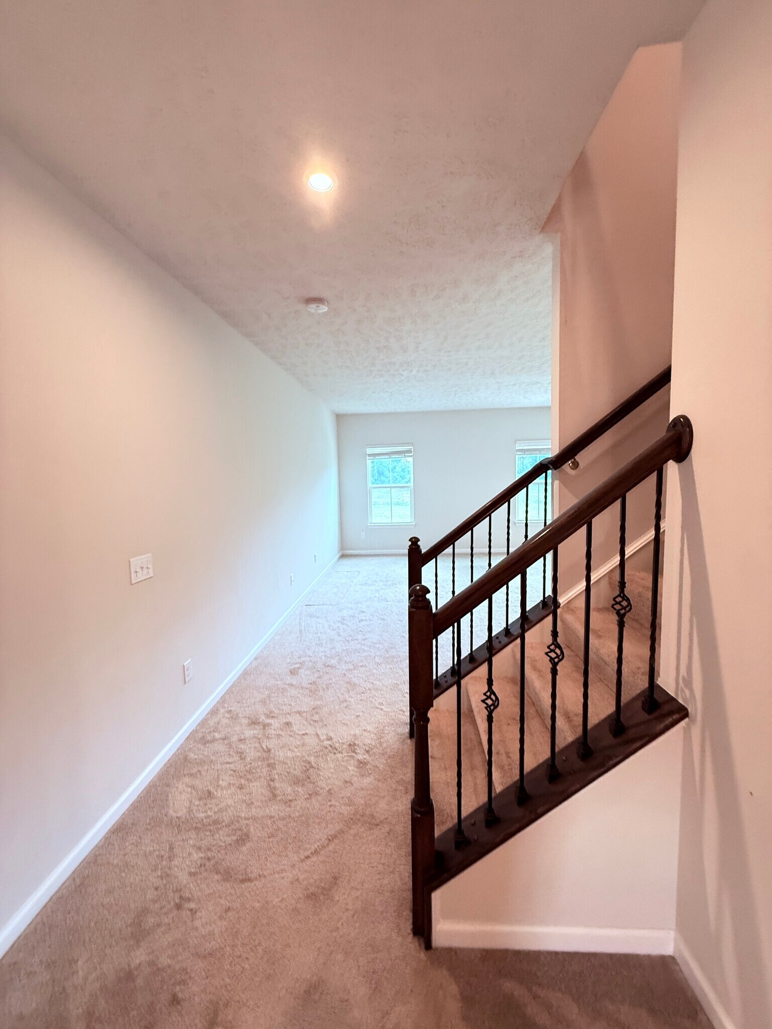 Building Photo - 3387 Jackson Park Dr NW