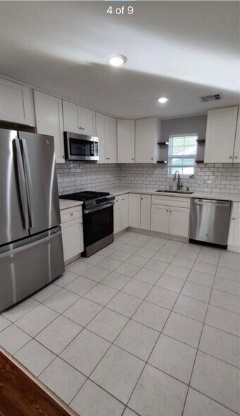 Building Photo - 4523 Avenue P 1/2 Rear