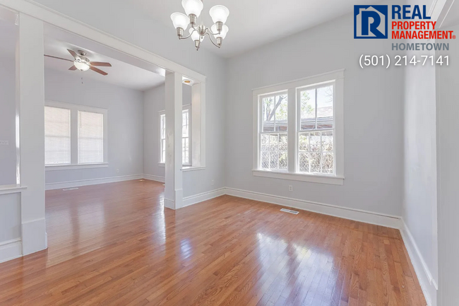 Building Photo - Monthly lease - Beautiful 3-Bed 2-Bath Hom...